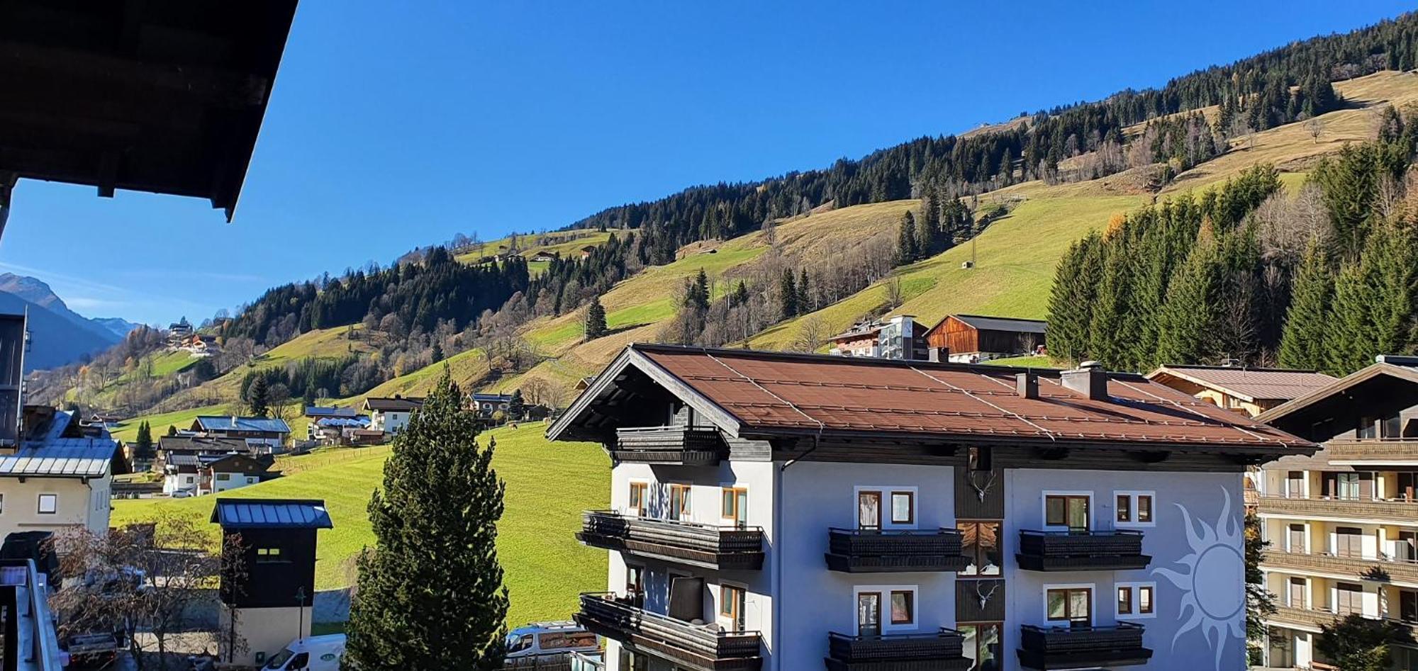 Alpenappartements Domicil By Hermann Weiss Saalbach-Hinterglemm Exteriör bild